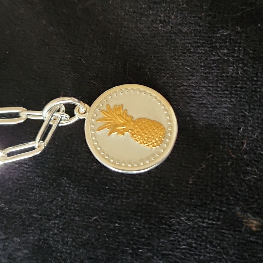 Lola Small 19mm, Pinapple with 20" Sterling Silver Paperclip Chain